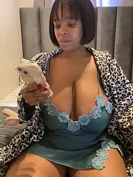 Snapshot of Saggy_areola95 chatting on 9, 6, 2026 Saggy areola95 online show from 9, 6, 2026