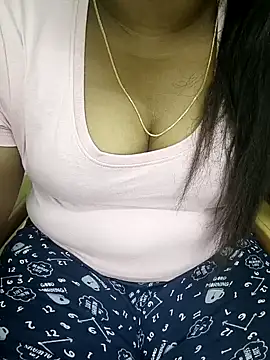 Snapshot of tamil_subha69 chatting on 4, 1, 2025 tamil subha69 online show from 4, 1, 2025