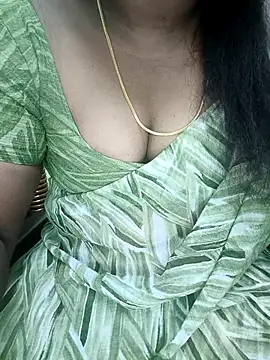 Snapshot of tamil_subha69 chatting on 24, 2, 2025 tamil subha69 online show from 24, 2, 2025