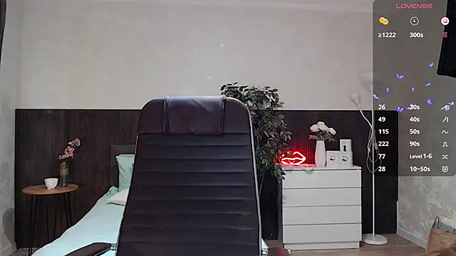 Cutie Annie online show from 23, 1, 2025