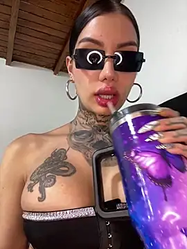 Snapshot of Zaratattoox chatting on 22, 3, 2026 Zaratattoox online show from 22, 3, 2026