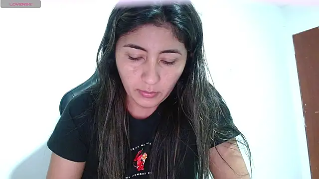 Snapshot of danna_peterson1 chatting on 28, 6, 2026 danna peterson1 online show from 28, 6, 2026