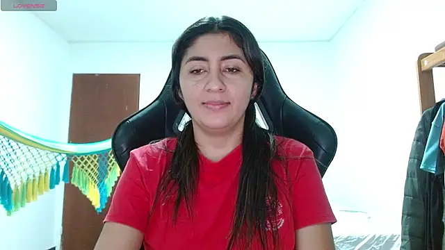 Snapshot of danna_peterson1 chatting on 9, 7, 2026 danna peterson1 online show from 9, 7, 2026