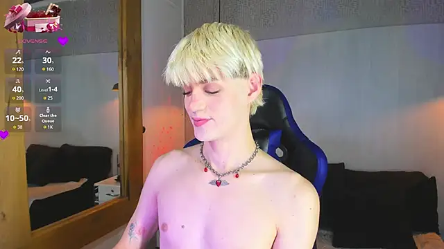 VladHellsing4 online show from 18, 4, 2026