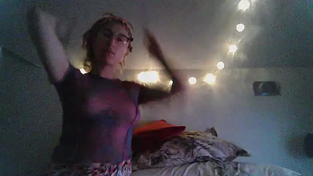 Snapshot of Afrania chatting on 24, 2, 2025 Afrania online show from 24, 2, 2025