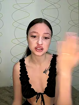 Snapshot of Kimsweet7 chatting on 26, 10, 2025 Kimsweet7 online show from 26, 10, 2025