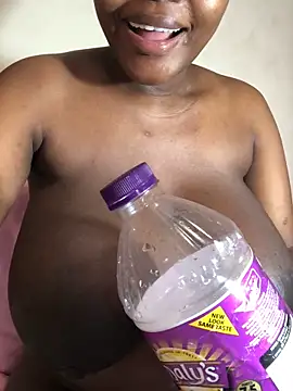 Snapshot of SexyAngeliqua chatting on 26, 10, 2025 SexyAngeliqua online show from 26, 10, 2025