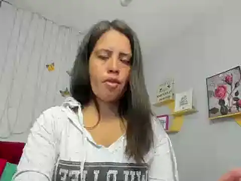 kathina giraldo online show from 30, 1, 2025
