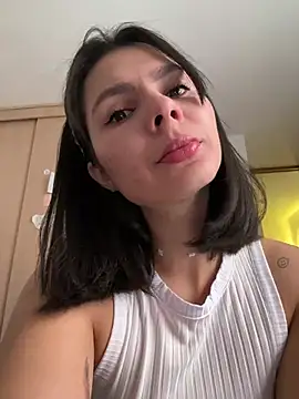 Snapshot of SofiaG_ chatting on 12, 12, 2024 SofiaG  online show from 12, 12, 2024