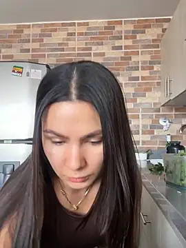 Snapshot of SofiaG_ chatting on 21, 9, 2025 SofiaG  online show from 21, 9, 2025