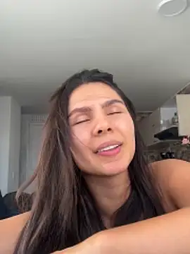 Snapshot of SofiaG_ chatting on 13, 10, 2025 SofiaG  online show from 13, 10, 2025