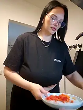 Snapshot of Jujuicy_97 chatting on 27, 10, 2025 Jujuicy 97 online show from 27, 10, 2025