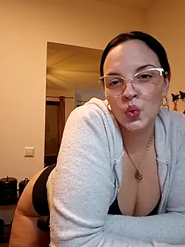 Snapshot of Jujuicy_97 chatting on 30, 11, 2025 Jujuicy 97 online show from 30, 11, 2025