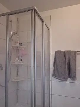 Jujuicy 97 online show from 12, 2, 2026