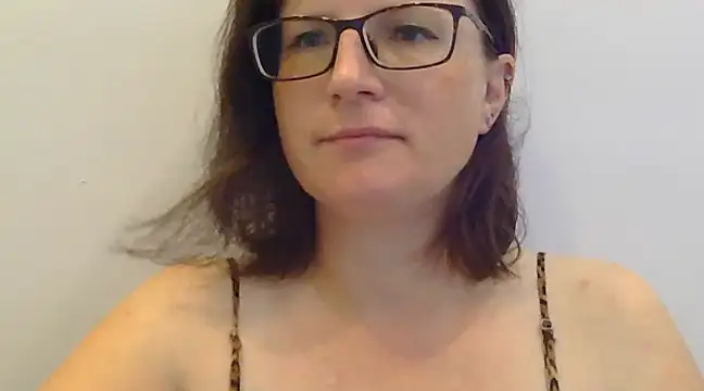 CrimsonMistress online show from 4, 1, 2025