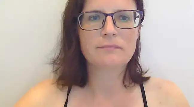 CrimsonMistress online show from 13, 1, 2025