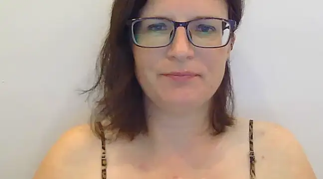 CrimsonMistress online show from 14, 1, 2025