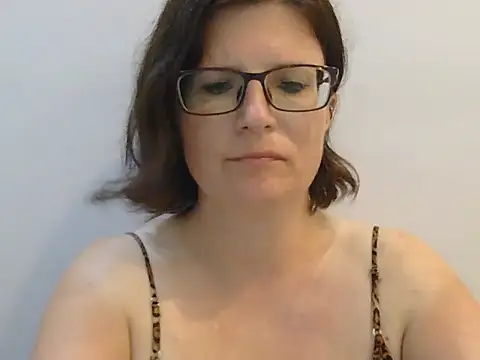 CrimsonMistress online show from 27, 1, 2025