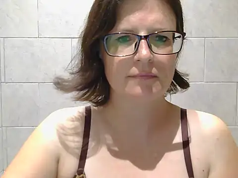 CrimsonMistress online show from 6, 2, 2025