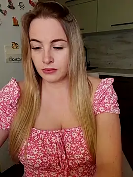 Snapshot of Cute_Hot_Alice chatting on 24, 2, 2025 Cute Hot Alice online show from 24, 2, 2025