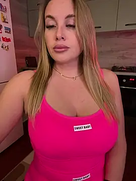 Cute Hot Alice online show from 22, 4, 2026