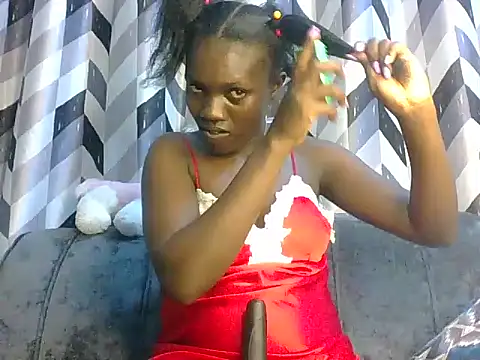 Snapshot of Slimthick900 chatting on 4, 3, 2025 Slimthick900 online show from 4, 3, 2025