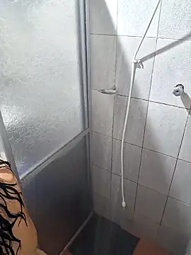 Snapshot of Sweet-diamondxxx chatting on 14, 11, 2025 Sweet-diamondxxx online show from 14, 11, 2025