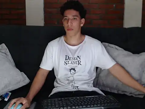 Snapshot of ethan_noir chatting on 20, 12, 2024 ethan noir online show from 20, 12, 2024