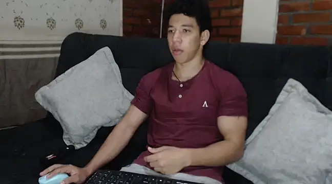 Snapshot of ethan_noir chatting on 2, 1, 2025 ethan noir online show from 2, 1, 2025