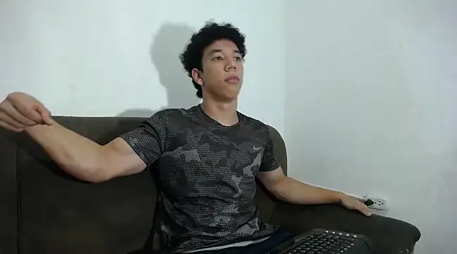 Snapshot of ethan_noir chatting on 25, 2, 2025 ethan noir online show from 25, 2, 2025