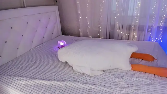 Natural pussy online show from 16, 2, 2025