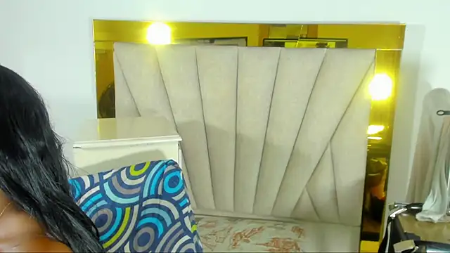 Evelonga 707 online show from 5, 2, 2025