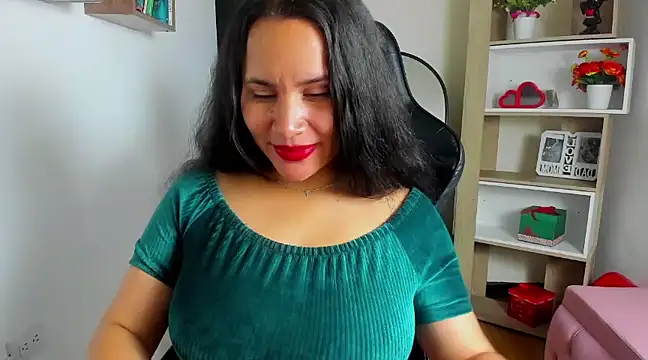 Snapshot of Saylor_Lee22 chatting on 4, 12, 2024 Saylor Lee22 online show from 4, 12, 2024