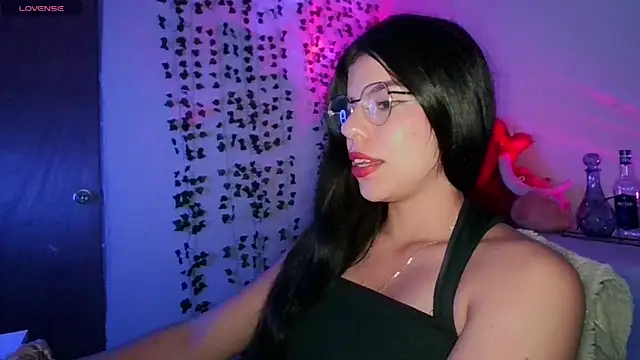 Snapshot of Adararose1 chatting on 20, 2, 2025 Adararose1 online show from 20, 2, 2025