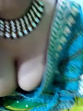 Snapshot of Savita_hotmom chatting on 13, 3, 2025 Savita hotmom online show from 13, 3, 2025