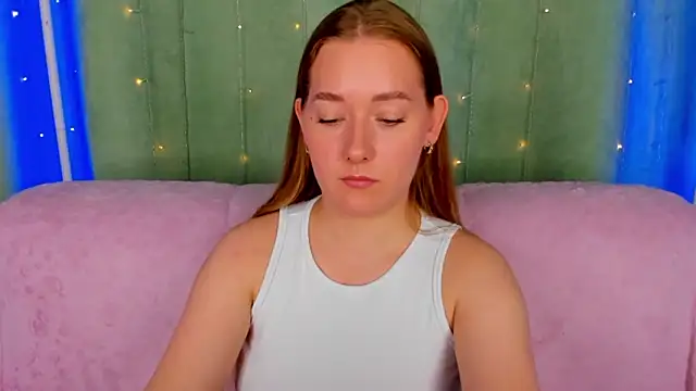 Snapshot of AlinaVice chatting on 19, 5, 2026 AlinaVice online show from 19, 5, 2026