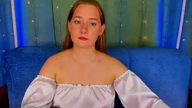 Snapshot of AlinaVice chatting on 5, 6, 2026 AlinaVice online show from 5, 6, 2026