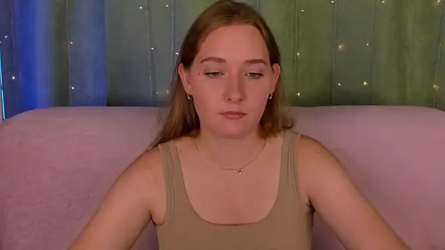 Snapshot of AlinaVice chatting on 21, 7, 2026 AlinaVice online show from 21, 7, 2026