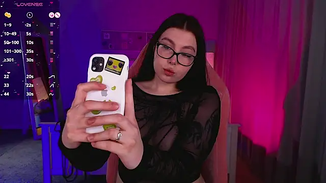 Arizonaa Muse online show from 22, 2, 2025