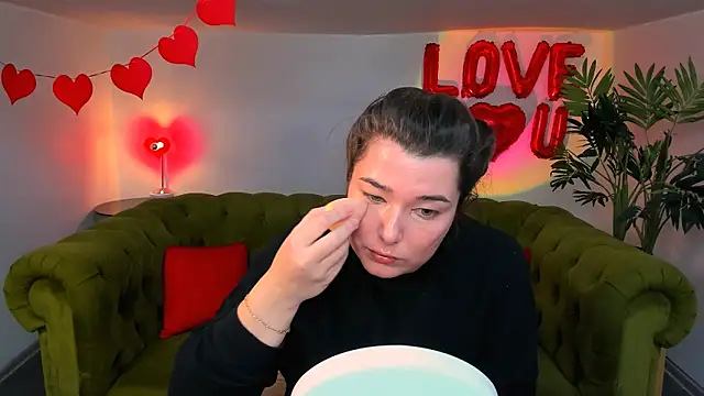  Sun Shy  online show from 14, 2, 2025