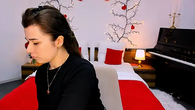  Sun Shy  online show from 23, 9, 2025