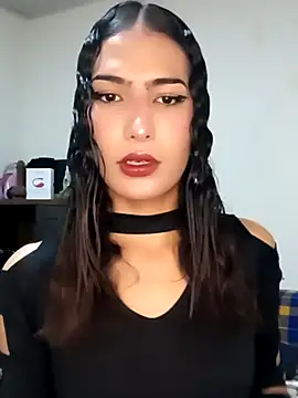 Lanna hott  online show from 4, 3, 2025