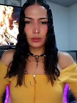 Lanna hott  online show from 28, 9, 2025