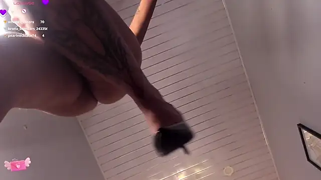 Valkiria ponce online show from 7, 2, 2025