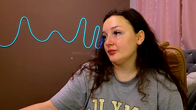 GloriNichols online show from 5, 10, 2025