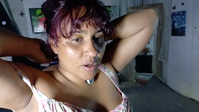 Kyara Queen online show from 12, 11, 2025