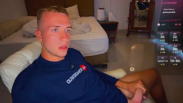 Snapshot of tommy_cumfinger chatting on 29, 10, 2025 tommy cumfinger online show from 29, 10, 2025