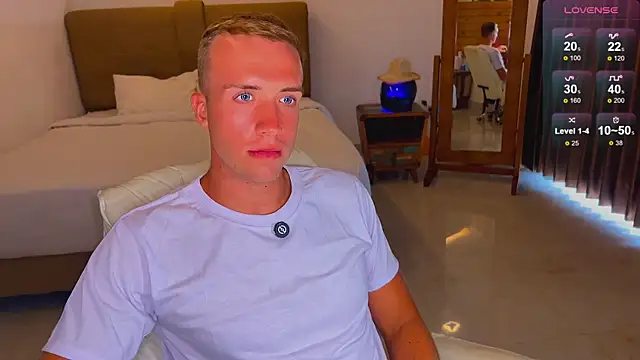 Snapshot of tommy_cumfinger chatting on 5, 11, 2025 tommy cumfinger online show from 5, 11, 2025