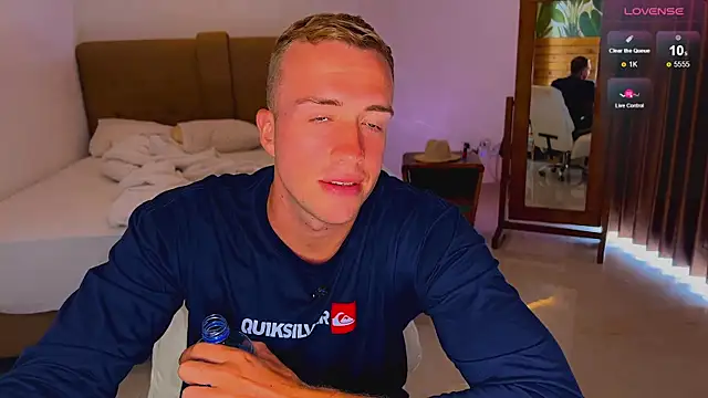 Snapshot of tommy_cumfinger chatting on 6, 11, 2025 tommy cumfinger online show from 6, 11, 2025