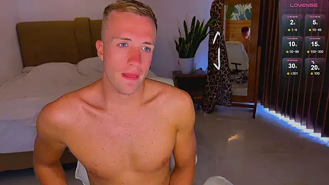 Snapshot of tommy_cumfinger chatting on 2, 12, 2025 tommy cumfinger online show from 2, 12, 2025